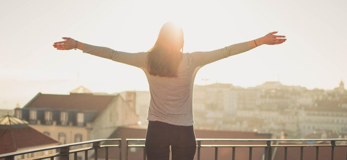 Smart Travel Living Main